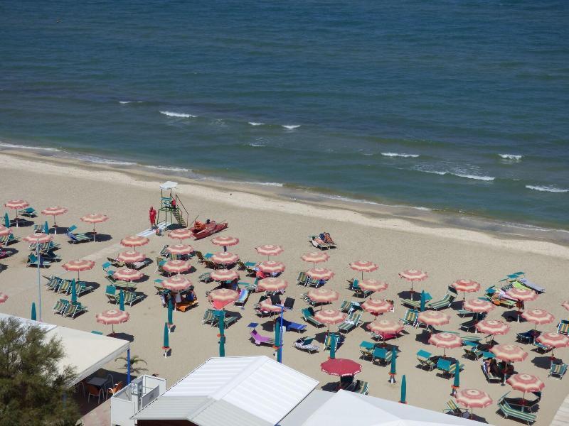 Hotel Atlantic Senigallia Kültér fotó