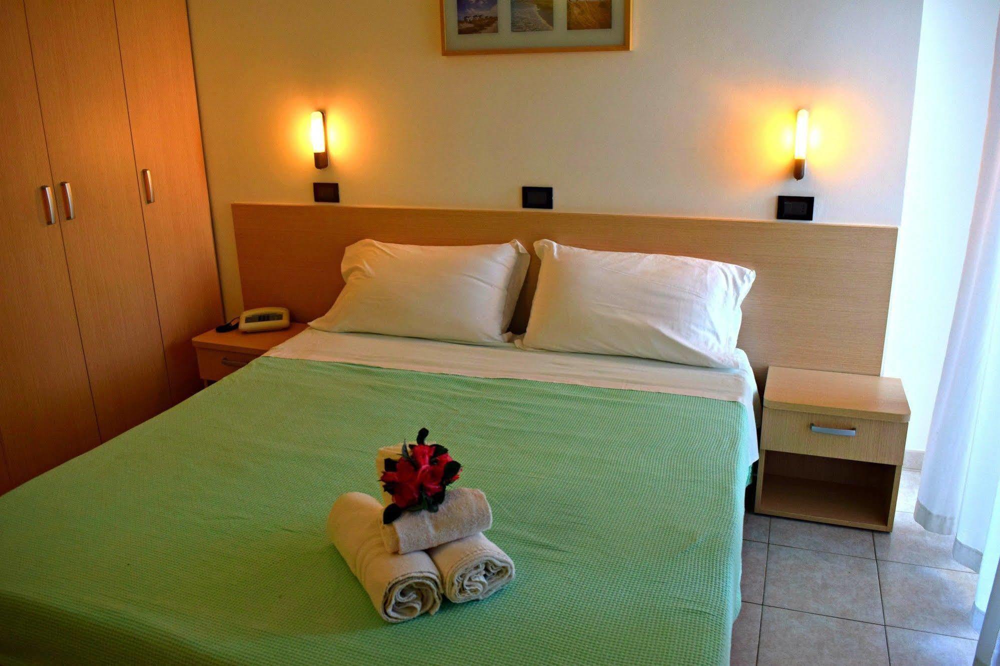 Hotel Atlantic Senigallia Kültér fotó