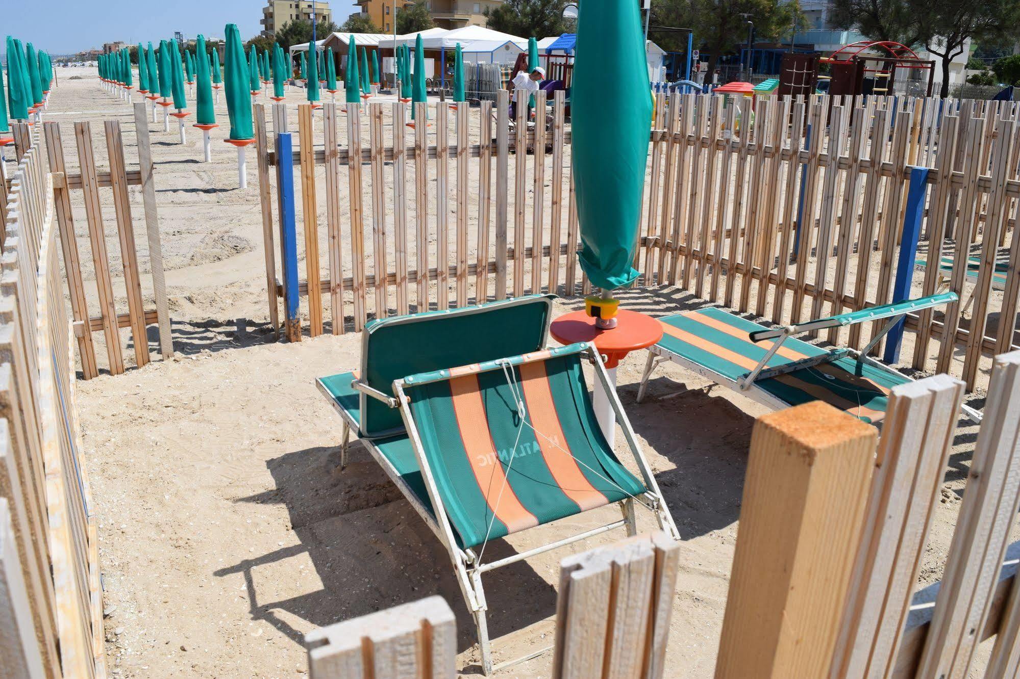 Hotel Atlantic Senigallia Kültér fotó